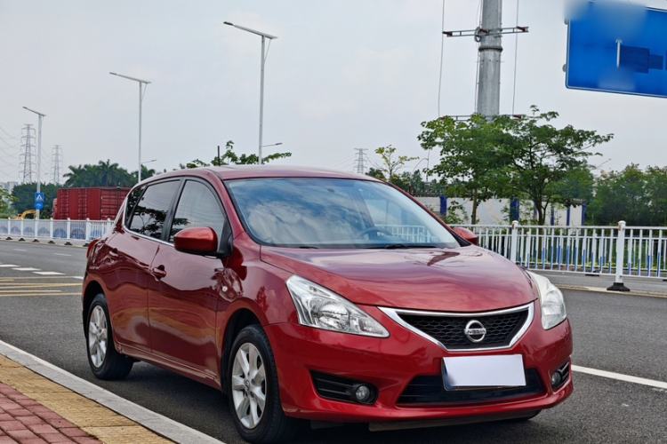Used Nissan Tiida 2011 1.6L CVT Smart Version Exterior 8