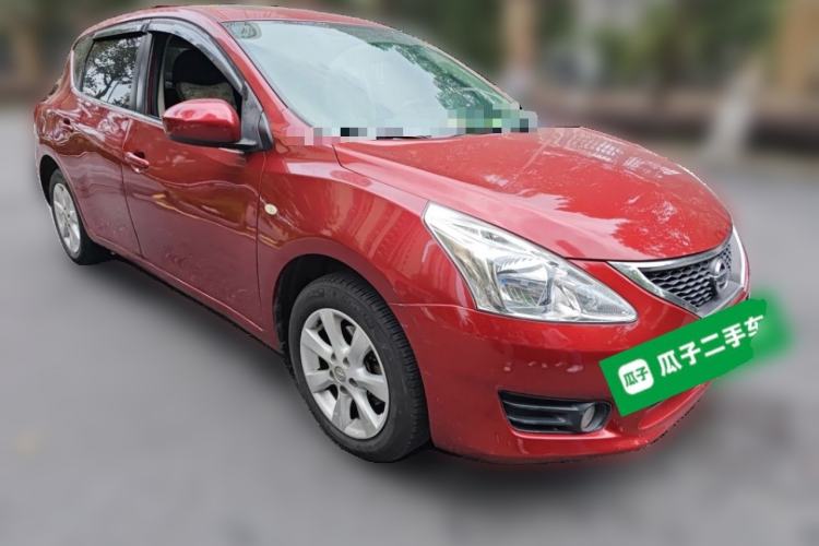 Used Nissan Tiida 2011 1.6L CVT Smart Version Front Right 45 Deg