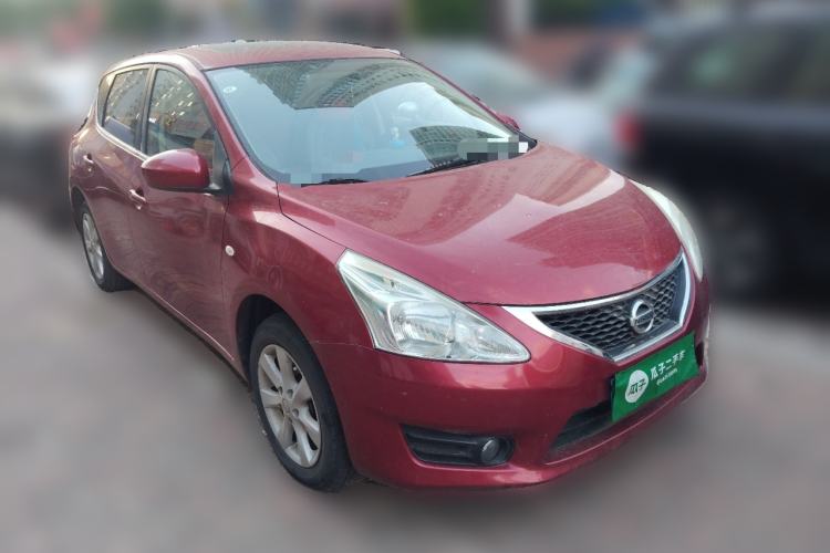 Used Nissan Tiida 2011 1.6L CVT Smart Version Front Right 45 Deg
