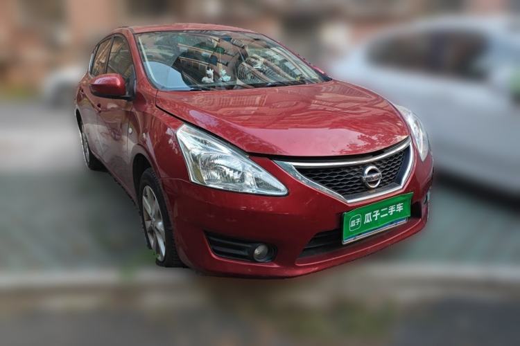 Used Nissan Tiida 2011 1.6L CVT Smart Version Front Right 45 Deg