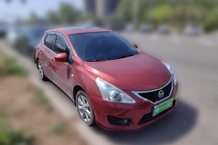 Used Nissan Tiida 2011 1.6L CVT Luxury Edition Front Right 45 Deg