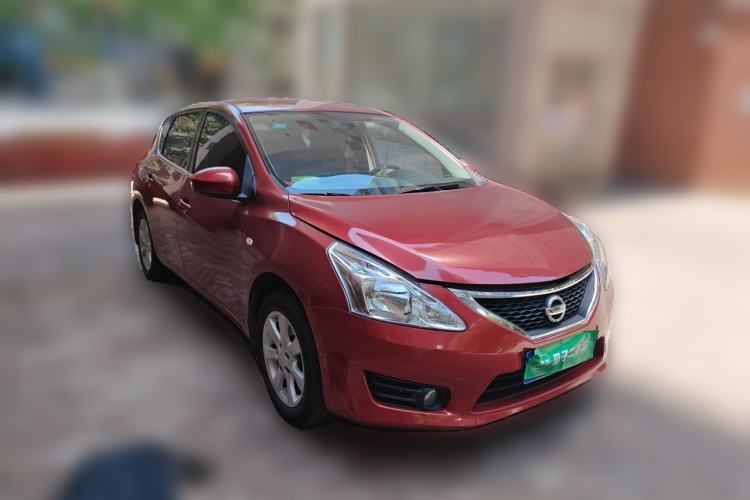 Used Nissan Tiida 2011 1.6L CVT Comfort Model Front Right 45 Deg