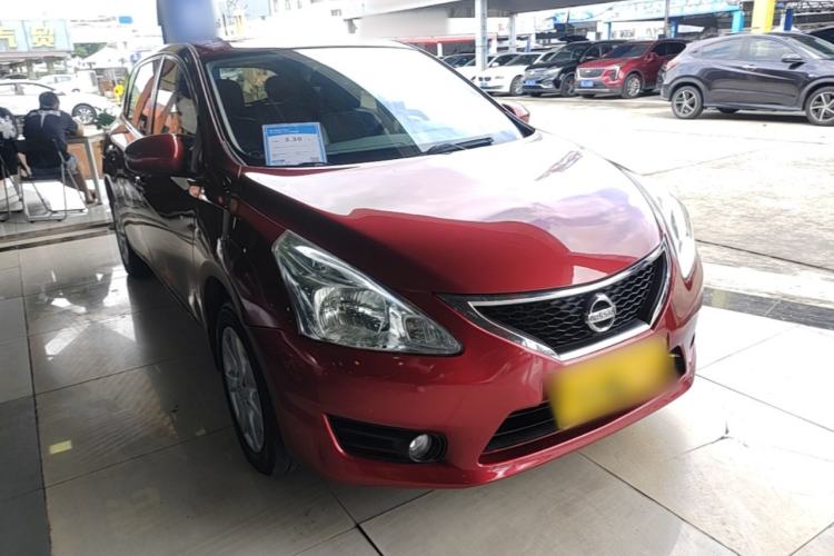 Used Nissan Tiida 2011 1.6L CVT Smart Version Front Right 45 Deg