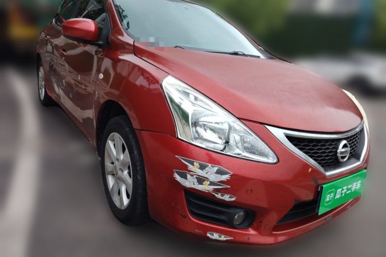 Used Nissan Tiida 2011 1.6L CVT Smart Version Front Right 45 Deg