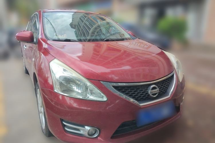 Used Nissan Tiida 2011 1.6L CVT Smart Version Front Right 45 Deg