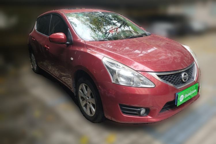 Used Nissan Tiida 2011 1.6L CVT Smart Version Front Right 45 Deg