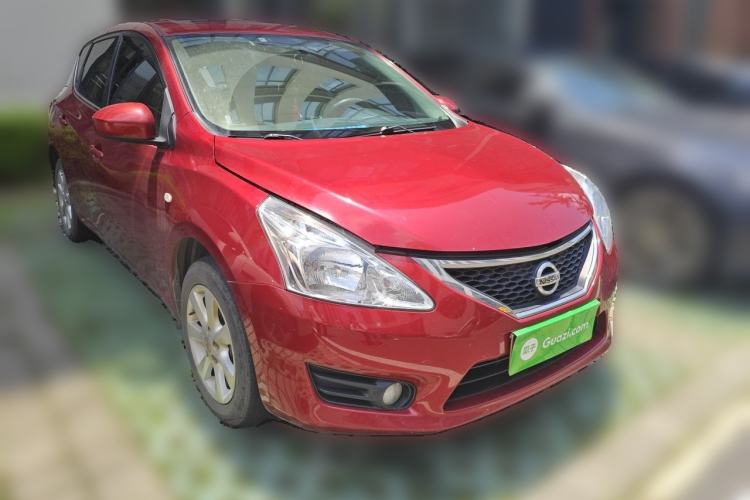 Used Nissan Tiida 2011 1.6L CVT Smart Version Front Right 45 Deg