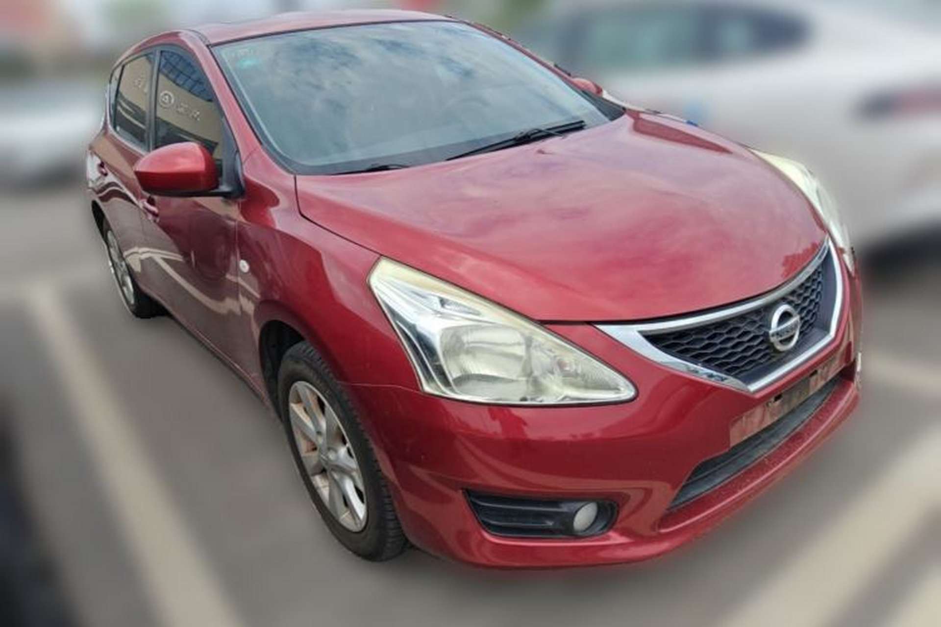 Used Nissan Tiida 2011 1.6L CVT Smart Version Front Right 45 Deg