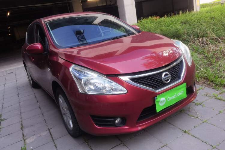 Used Nissan Tiida 2011 1.6L CVT Comfort Model Front Right 45 Deg