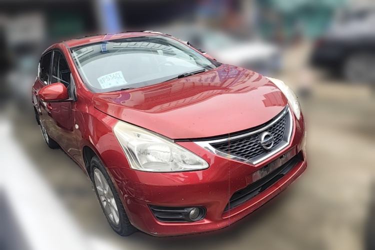 Used Nissan Tiida 2011 1.6L CVT Smart Version Front Right 45 Deg