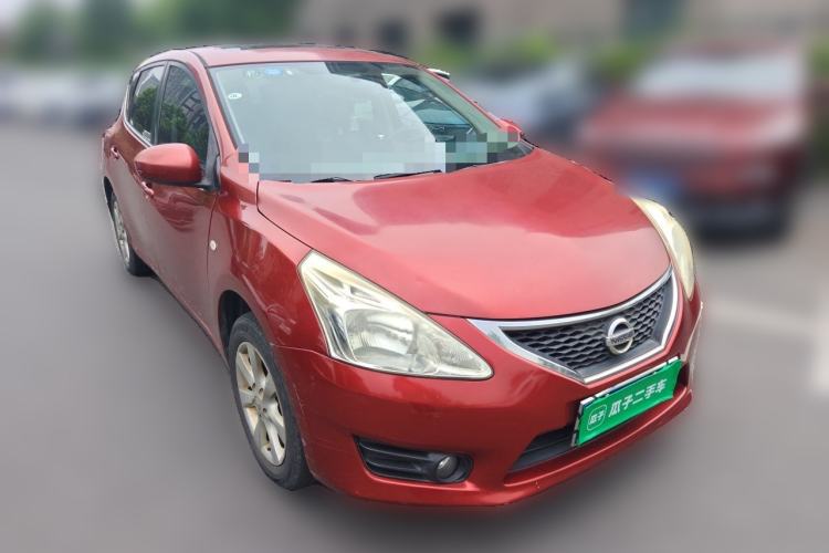 Used Nissan Tiida 2011 1.6L CVT Smart Version Front Right 45 Deg