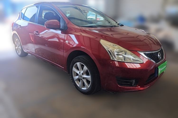 Used Nissan Tiida 2011 1.6L CVT Smart Version Front Right 45 Deg