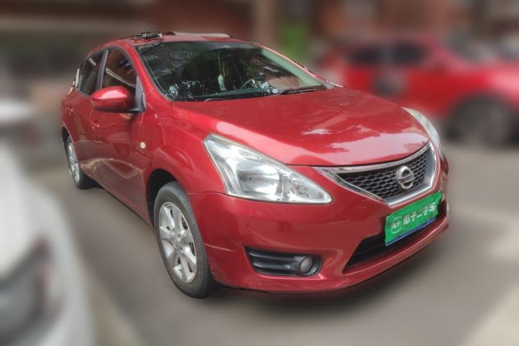 Used Nissan Tiida 2011 1.6L CVT Smart Version Front Right 45 Deg