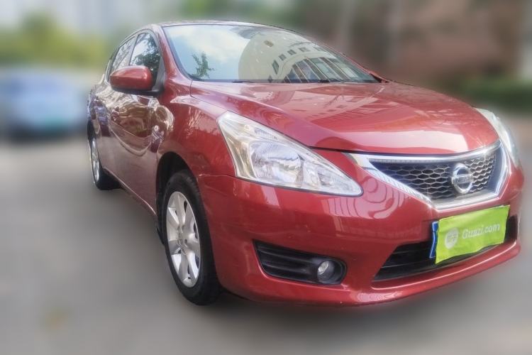 Used Nissan Tiida 2011 1.6L CVT Smart Version Front Right 45 Deg