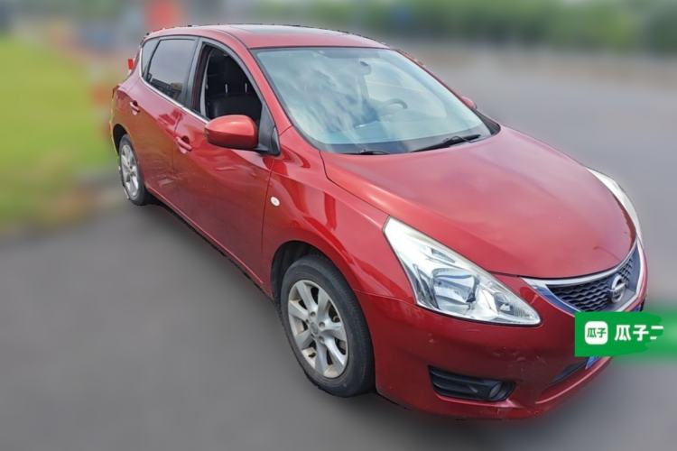 Used Nissan Tiida 2011 1.6L CVT Smart Version Front Right 45 Deg
