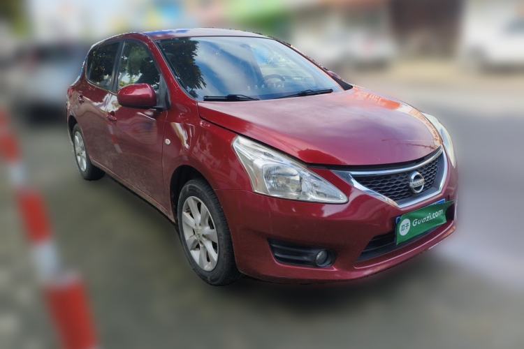 Used Nissan Tiida 2011 1.6L CVT Smart Version Front Right 45 Deg