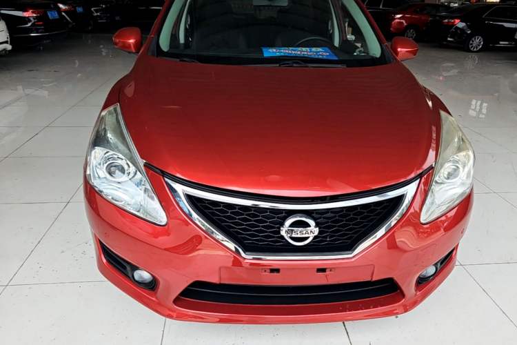 Used Nissan Tiida 2011 1.6L CVT Smart Version Front