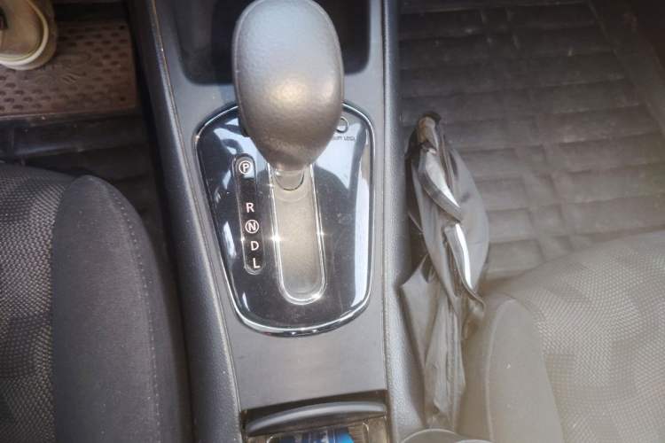 Used Nissan Tiida 2011 1.6L CVT Comfort Model Gear Lever