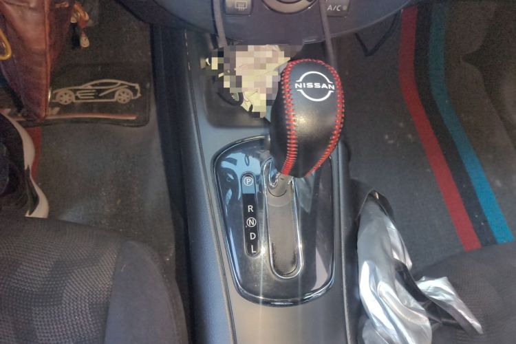 Used Nissan Tiida 2011 1.6L CVT Comfort Model Gear Lever