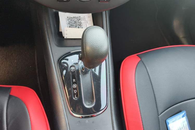 Used Nissan Tiida 2011 1.6L CVT Comfort Model Gear Lever