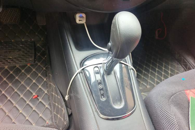 Used Nissan Tiida 2011 1.6L CVT Comfort Model Gear Lever