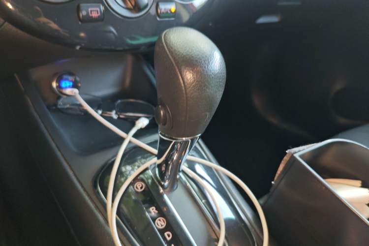 Used Nissan Tiida 2011 1.6L CVT Comfort Model Gear Lever