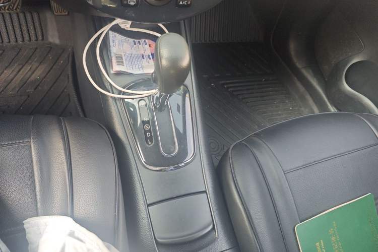 Used Nissan Tiida 2011 1.6L CVT Comfort Model Gear Lever