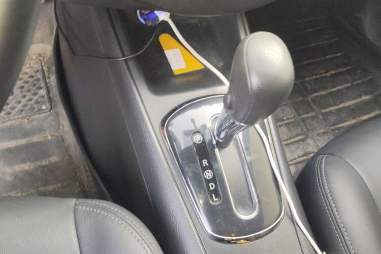 Used Nissan Tiida 2011 1.6L CVT Comfort Model Gear Lever