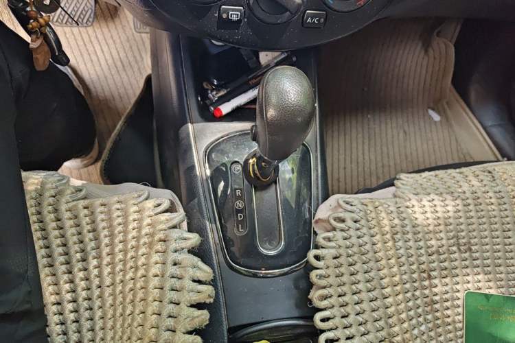 Used Nissan Tiida 2011 1.6L CVT Comfort Model Gear Lever