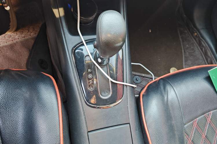 Used Nissan Tiida 2011 1.6L CVT Comfort Model Gear Lever