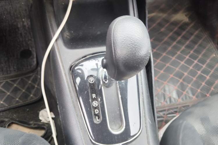 Used Nissan Tiida 2011 1.6L CVT Comfort Model Gear Lever