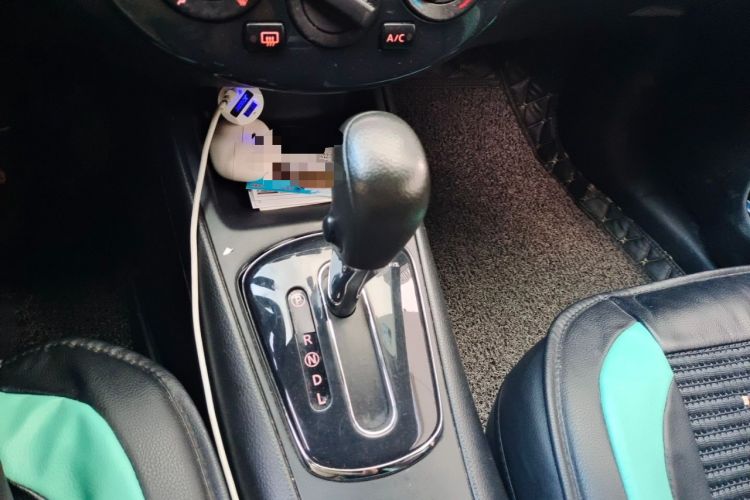 Used Nissan Tiida 2011 1.6L CVT Comfort Model Gear Lever