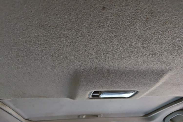 Used Nissan Tiida 2011 1.6L CVT Smart Version Headliner