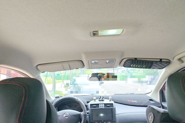 Used Nissan Tiida 2011 1.6L CVT Comfort Model Headliner