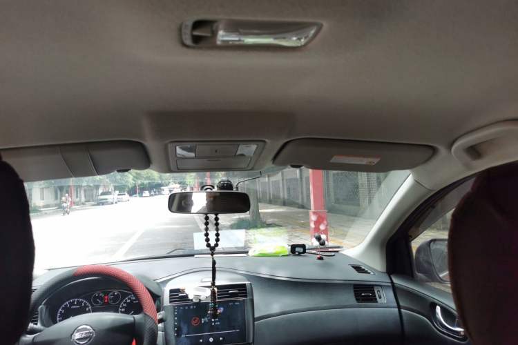 Used Nissan Tiida 2011 1.6L CVT Comfort Model Headliner