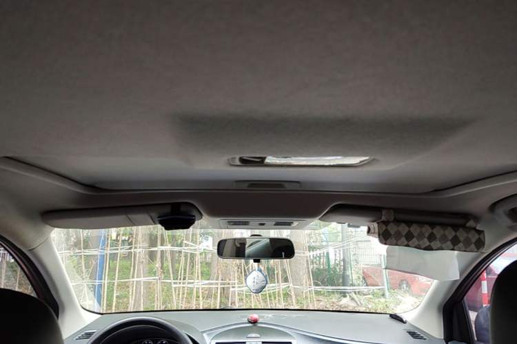 Used Nissan Tiida 2011 1.6L CVT Smart Version Headliner