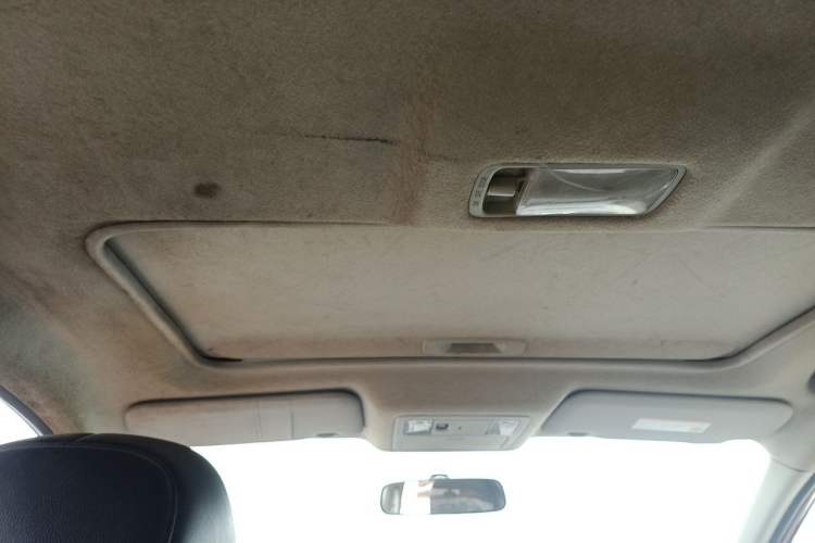 Used Nissan Tiida 2011 1.6L Manual Smart Version Headliner