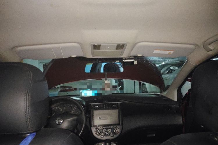 Used Nissan Tiida 2011 1.6L CVT Comfort Model Headliner