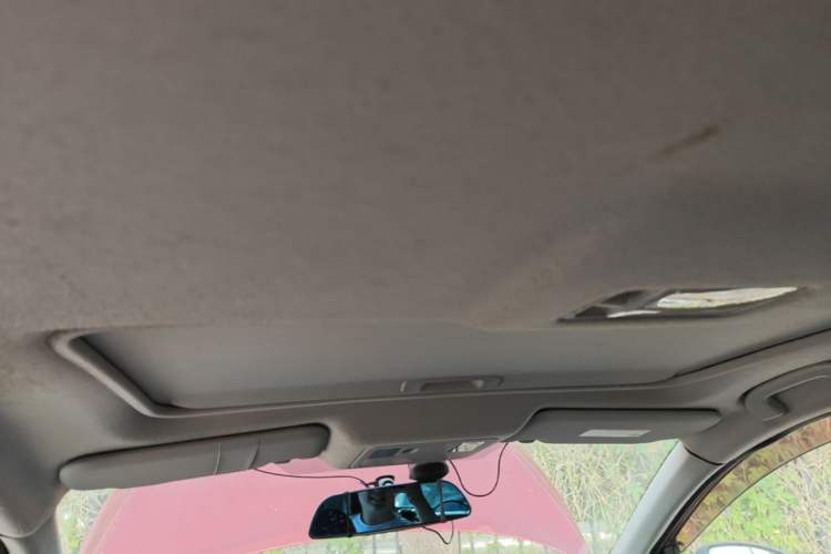 Used Nissan Tiida 2011 1.6L CVT Smart Version Headliner