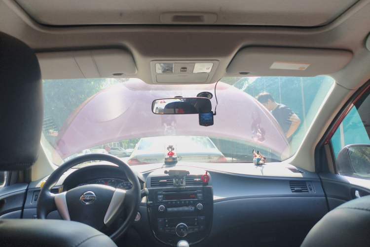 Used Nissan Tiida 2011 1.6L CVT Smart Version Headliner
