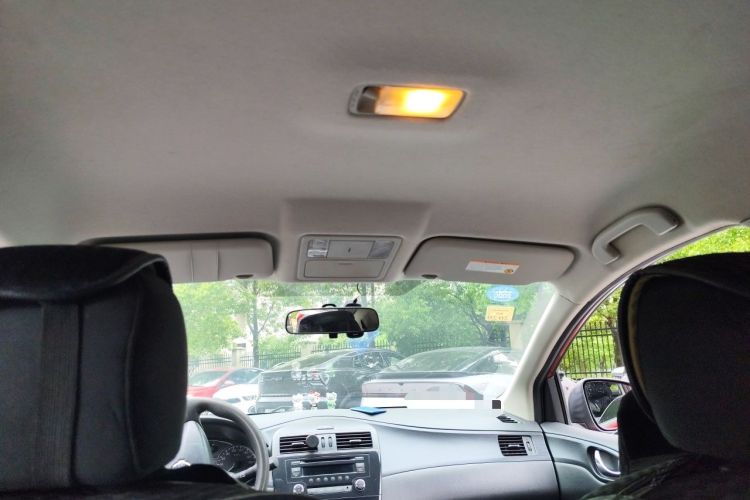 Used Nissan Tiida 2011 1.6L CVT Comfort Model Headliner