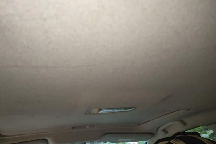 Used Nissan Tiida 2011 1.6L CVT Smart Version Headliner