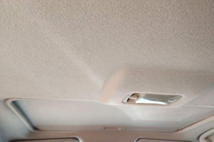 Used Nissan Tiida 2011 1.6L CVT Smart Version Headliner
