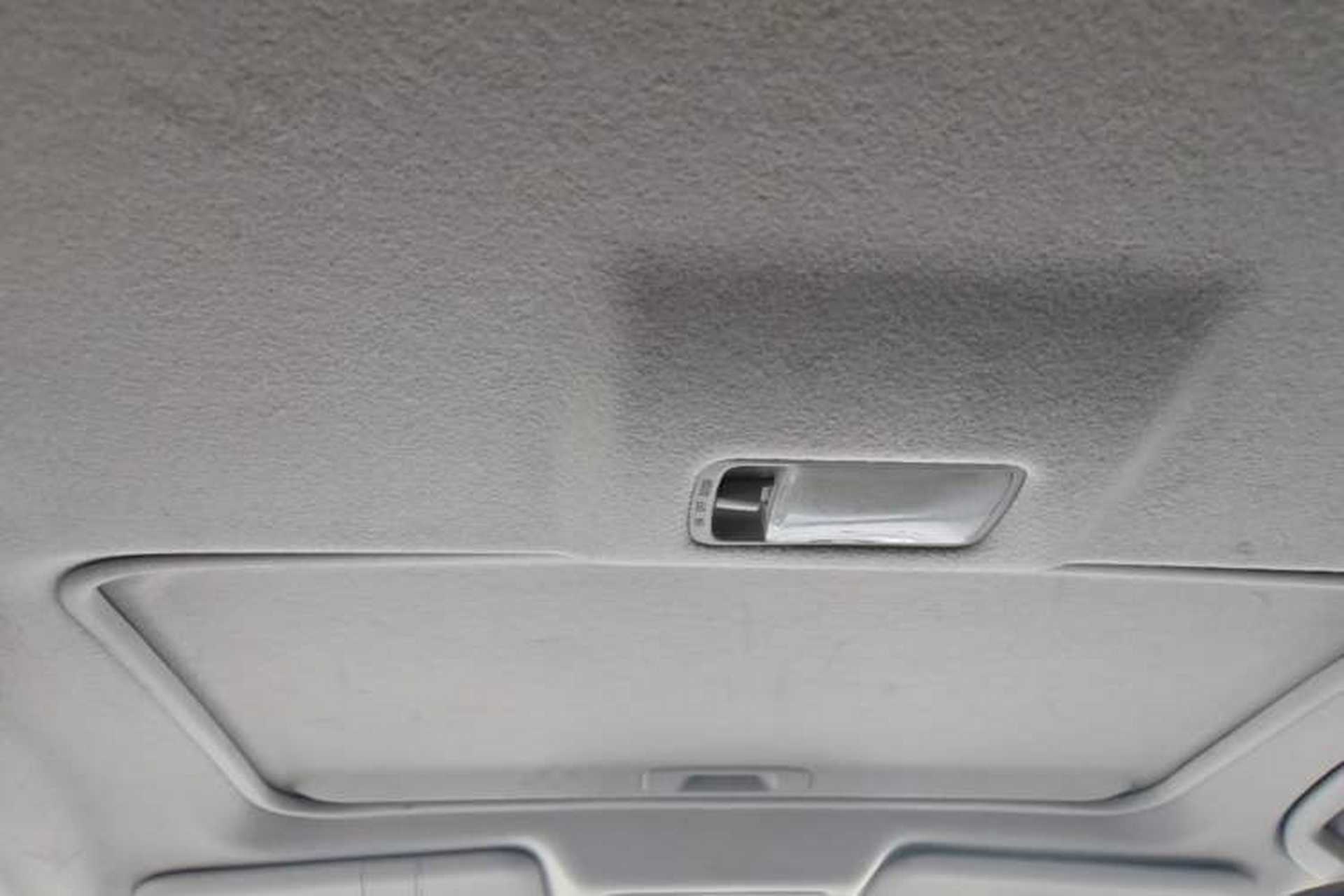 Used Nissan Tiida 2011 1.6L CVT Smart Version Headliner