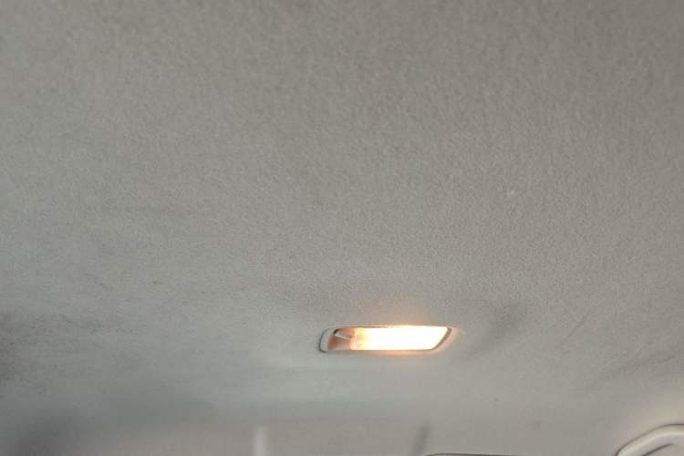 Used Nissan Tiida 2011 1.6L CVT Comfort Model Headliner