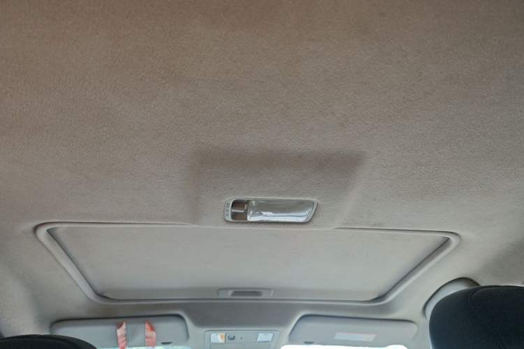 Used Nissan Tiida 2011 1.6L Manual Smart Version Headliner