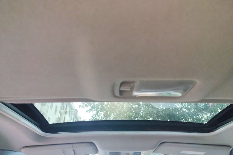 Used Nissan Tiida 2011 1.6L CVT Smart Version Headliner
