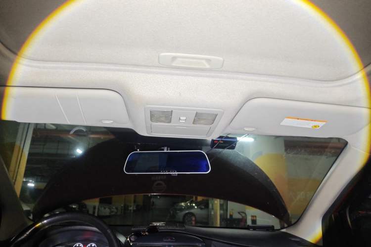 Used Nissan Tiida 2011 1.6L CVT Smart Version Headliner