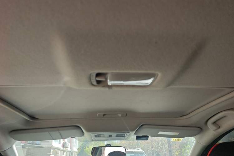 Used Nissan Tiida 2011 1.6L CVT Smart Version Headliner