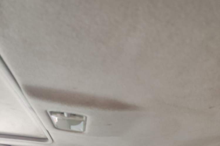 Used Nissan Tiida 2011 1.6L CVT Smart Version Headliner